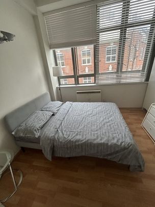 Room in a Shared Flat, Lawrence House, EC1V - Photo 1