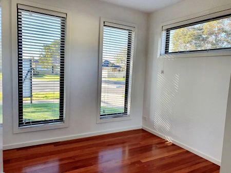 1/1 Percy Street, Newport VIC 3015 - Townhouse For Rent | Domain - Photo 2