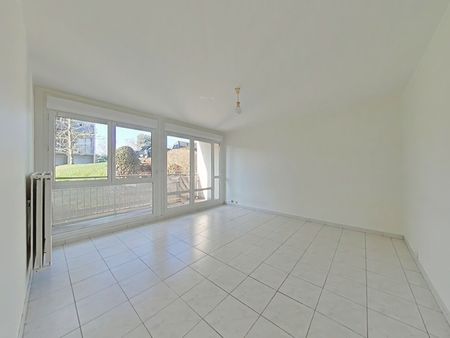 Location Appartement 1 pièce 35m² - Photo 2