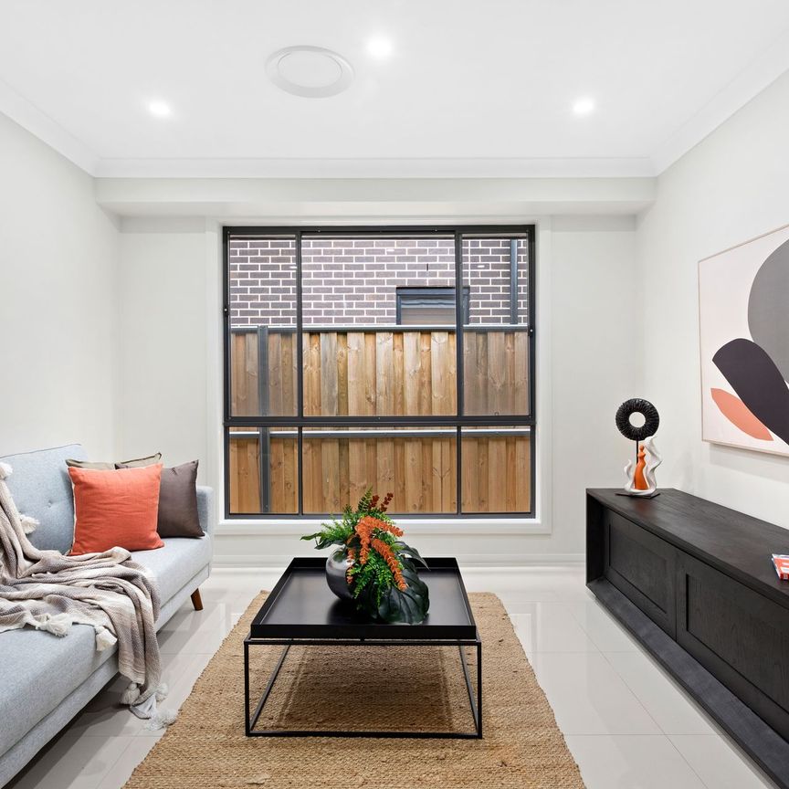 The Convenience You've Been Looking For | Walk to Shops & Transport - Photo 1