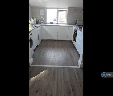 6 bedroom terraced house to rent - Photo 3