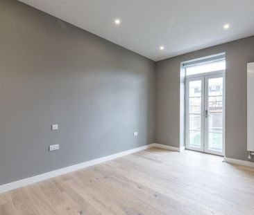 3 bedroom ground floor flat to rent - Photo 1