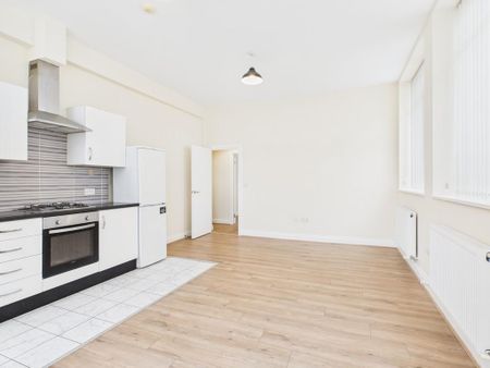 1 bedroom apartment to rent - Photo 4