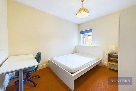 3 bedroom House To Let - Photo 4