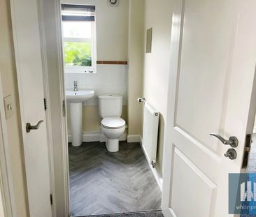 Sylvan Ridge, Ferndale, Huddersfield, HD2 - Photo 4