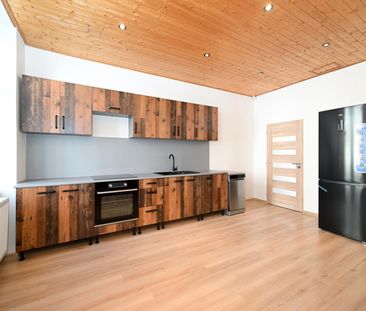Pronájem bytu 4+kk 100 m² - Fotografie 2