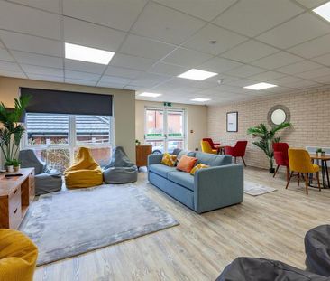 1 bedroom in a flat share to rent - Photo 5