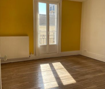 2 PIECES - RUE MONTLAURENT - 51100 - Photo 6