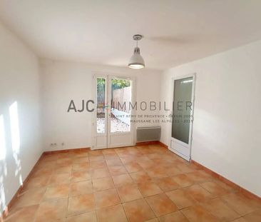 APPARTEMENT T2 + JARDIN, COUR ET PARKING - Photo 2