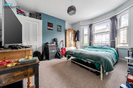 4 bedroom terraced house to rent - Photo 4