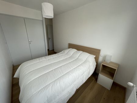 Location Appartement 3 pièces 63m² LA ROCHE SUR YON 85000 - Photo 5