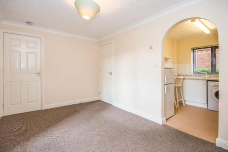 1 bedroom flat to rent - Photo 5