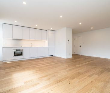 755 Avenue Road - Photo 3