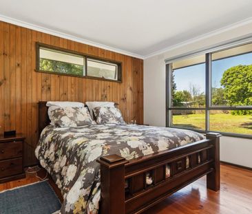 Large Family Home - Photo 6