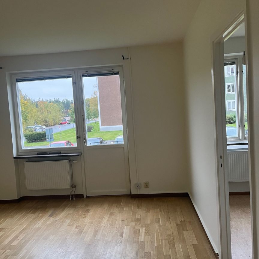 Lars Wivallius väg 145 - Foto 1