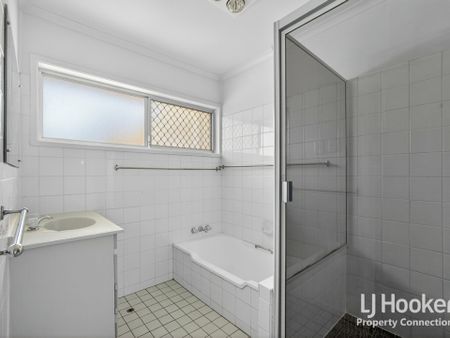 LARGE Renovated Home on Corner Block - Photo 4