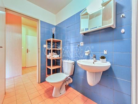 Pronájem bytu 1+kk 33 m2 - Photo 2