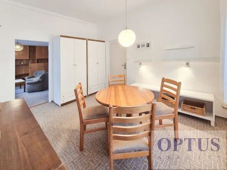 P5 Stodůlky, ul. Živcových, slunný byt 2 + 1 + jídelna, 64 m - Fotografie 2