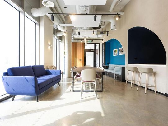 Studio to rent - Photo 1