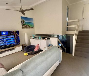 Sunshine Beach - Photo 5