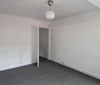 Archers Road, Southampton - Photo 3