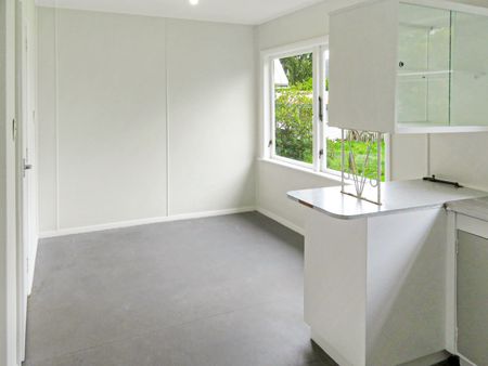 3-BED FAMILY HOME! - Photo 3