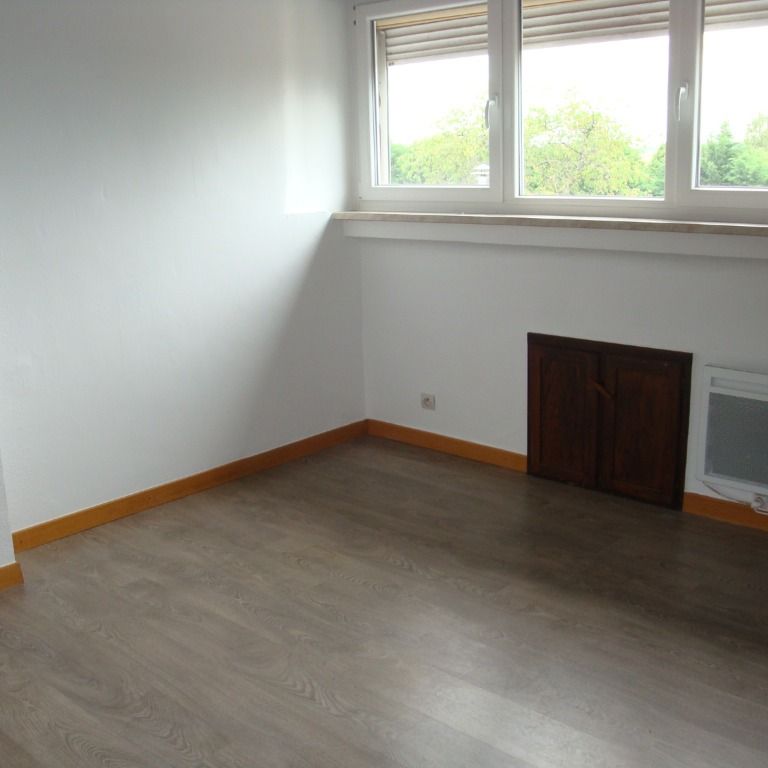APPARTEMENT - 71 m2 - 3 pièces rue de Folpersviller à SARREGUEMINES 57200 - Photo 1