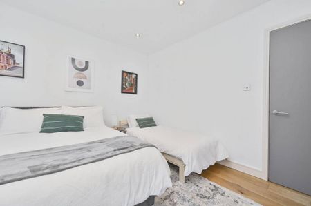 2 bedroom flat to rent - Photo 5
