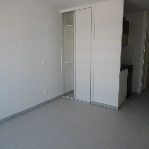 Location Appartement 1 pièce 20m² LYON 7ème - Photo 1