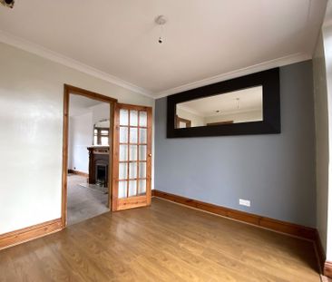 Nash Grove, Newport - Photo 3