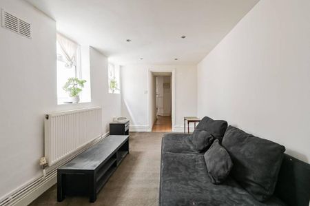 2 bedroom maisonette to rent - Photo 2