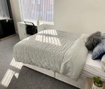 5 bedroom terraced house to rent - Photo 3