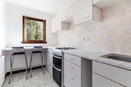 Moodie Court, Kilmarnock - Photo 2