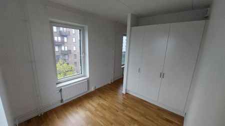 Tingstorget 9, Alby - Photo 2