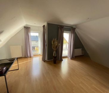 Wohnen mit Ruhe & Ausblick! Gemütliche 2 ZKB-Wohnung in GT-Friedric... - Photo 1