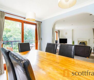 3 bedroom flat to rent - Photo 1