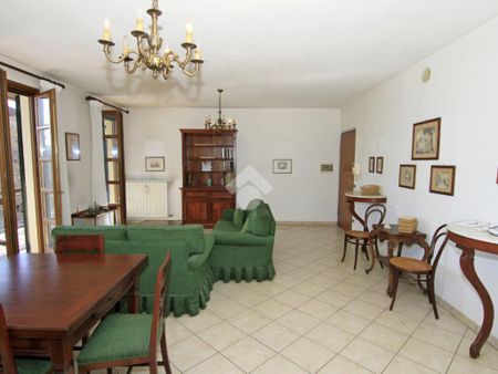 5 locali in affitto - Photo 3