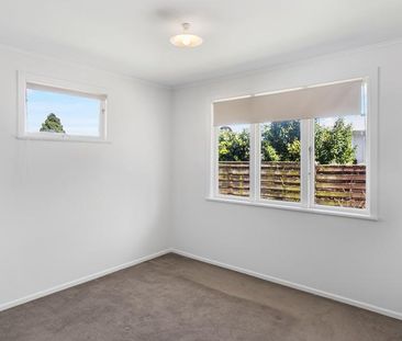 3 bedroom home! - Photo 3