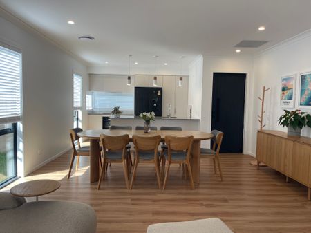 Luxury Coastal Living in Papamoa vs Executive Family Retreat - Photo 5