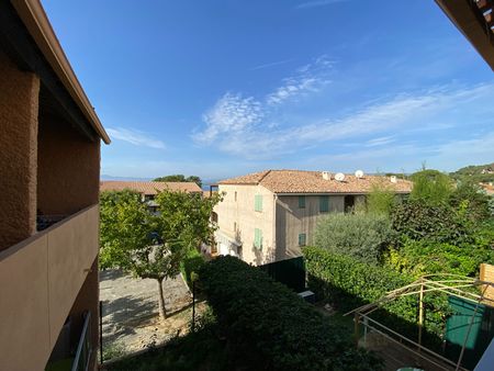 Location Appartement 1 pièce 30m² - Photo 4