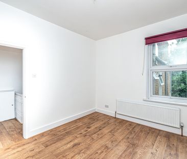 2 Bed Flat, Mount Pleasant Road, N17 - Photo 1