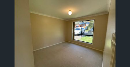 3 BEDROOM UNIT IN QUIET NEIGHBOURHOOD - Photo 4