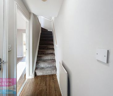 2 bedroom semi-detached house to rent - Photo 3