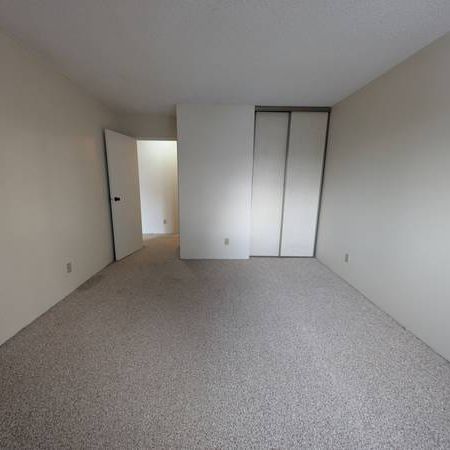 Great Location! Spacious One bedroom & Den - Photo 1