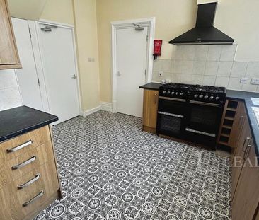 1 bedroom in a house share to rent - Photo 6