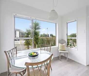 Modern 2-Bedroom Unit in Remuera – Perfect Location! - Photo 1