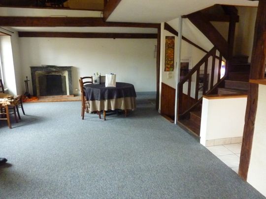 Location Appartement 2 pièces 54m² MONTMORILLON 86500 - Photo 1