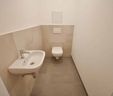 Hofruhelage: Moderne 2-Zimmer Wohnung mit Loggia nahe Donau - Photo 2