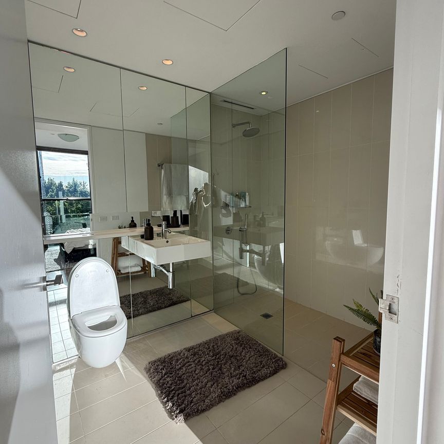 Chippendale - Photo 1