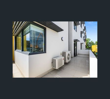 1/450 Main Street, Kangaroo Point, Qld 4169 - Photo 1